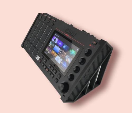 Akai mpc live - /, angled